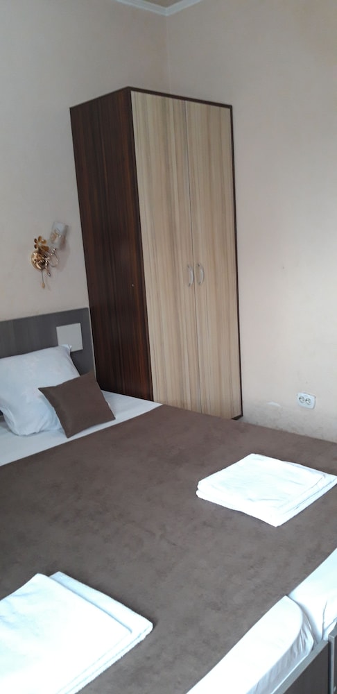 Standard Double Room, 1 Double Bed, Non Smoking, City View photo 1