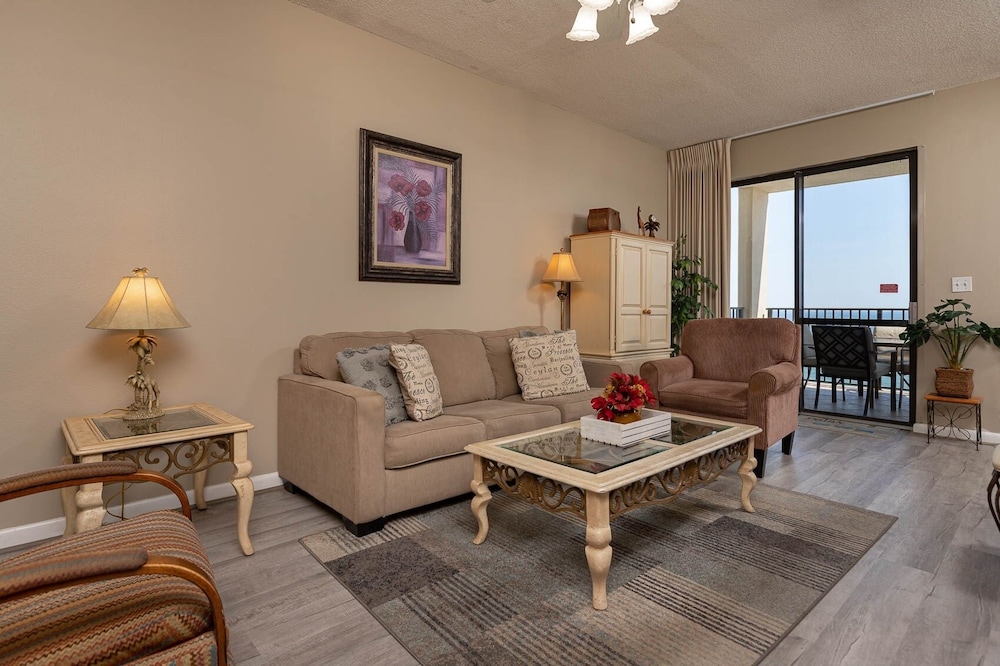 Condo, 1 Bedroom photo 1
