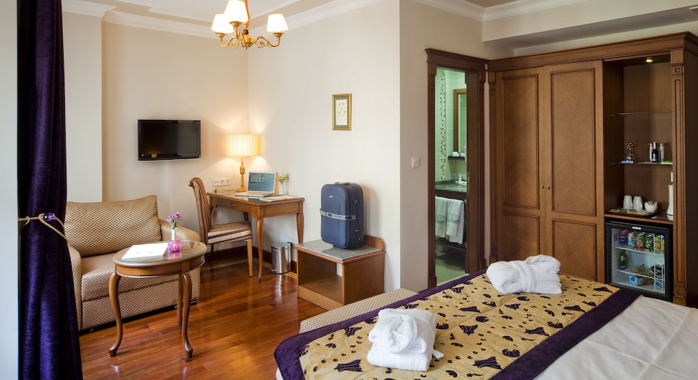 Junior Suite (Quadruple) photo 2