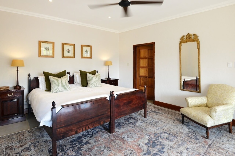 Standard Double Room, 1 King Bed photo 1