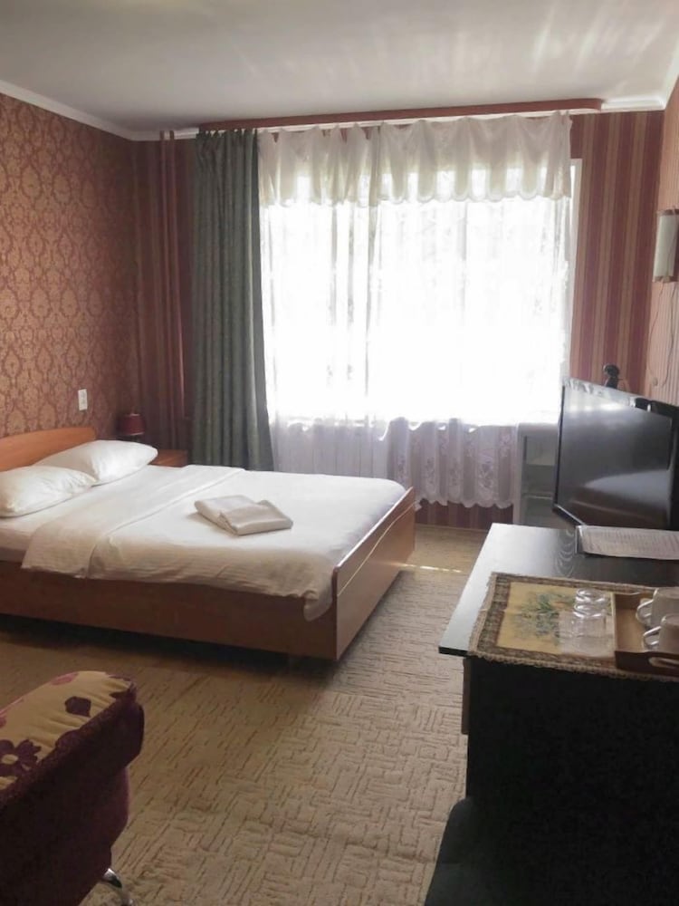 Double room with workplace photo 1