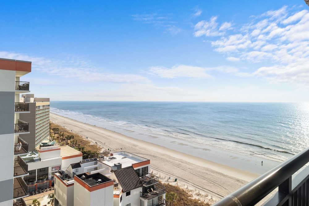 North Tower Ocean View Deluxe One Bedroom Condo - Photo 2