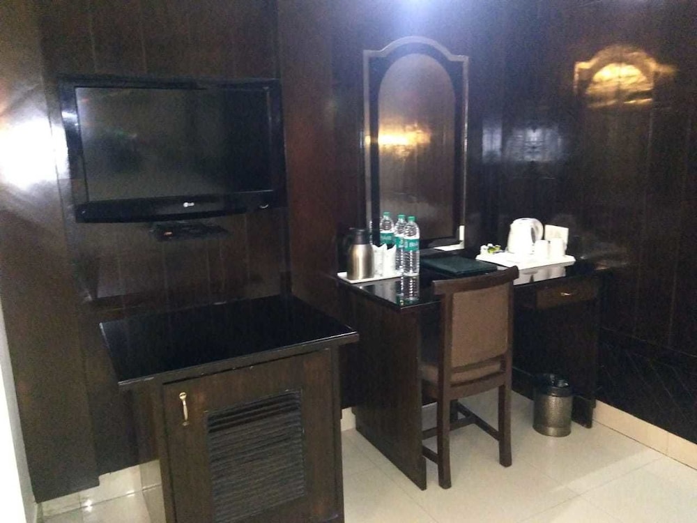 Executive Room - Photo 2