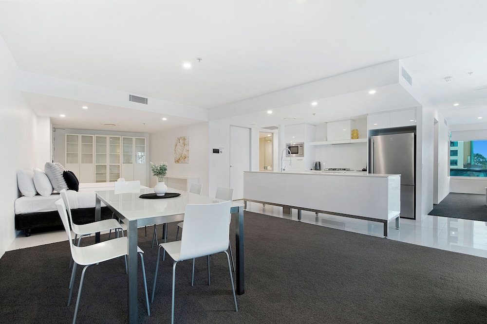 Apartment, 2 Bedrooms, Non Smoking, City View photo 3