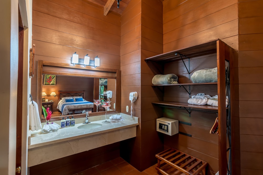 Standard Villa, 2 Queen Beds - Photo 8