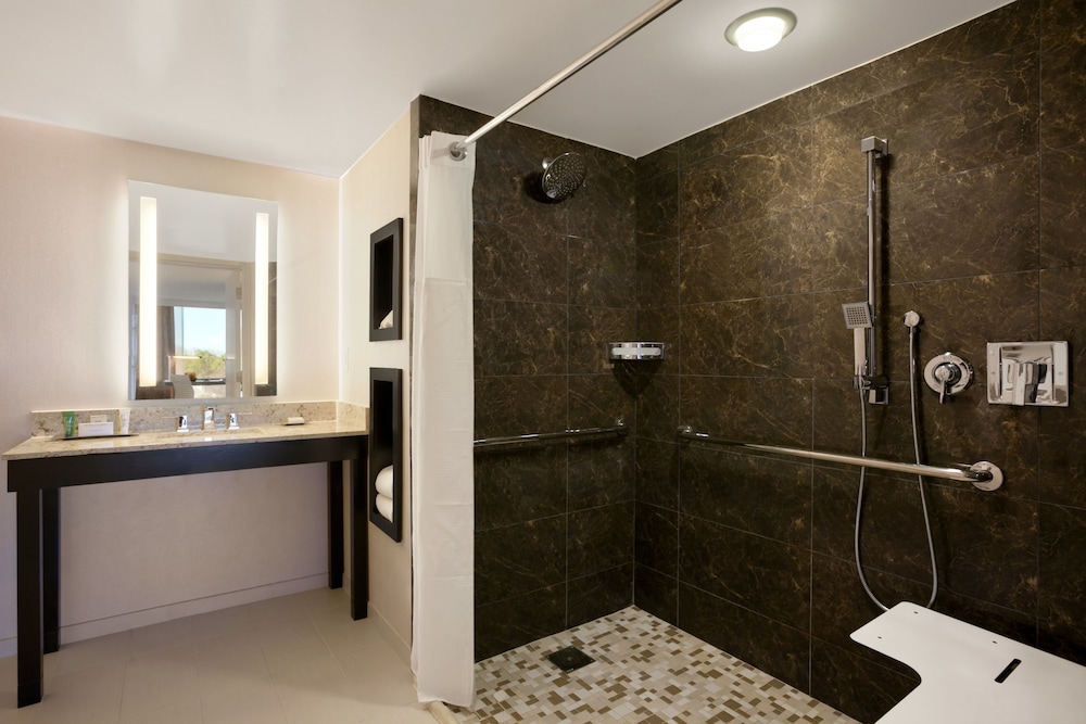 Suite, Accessible photo 2