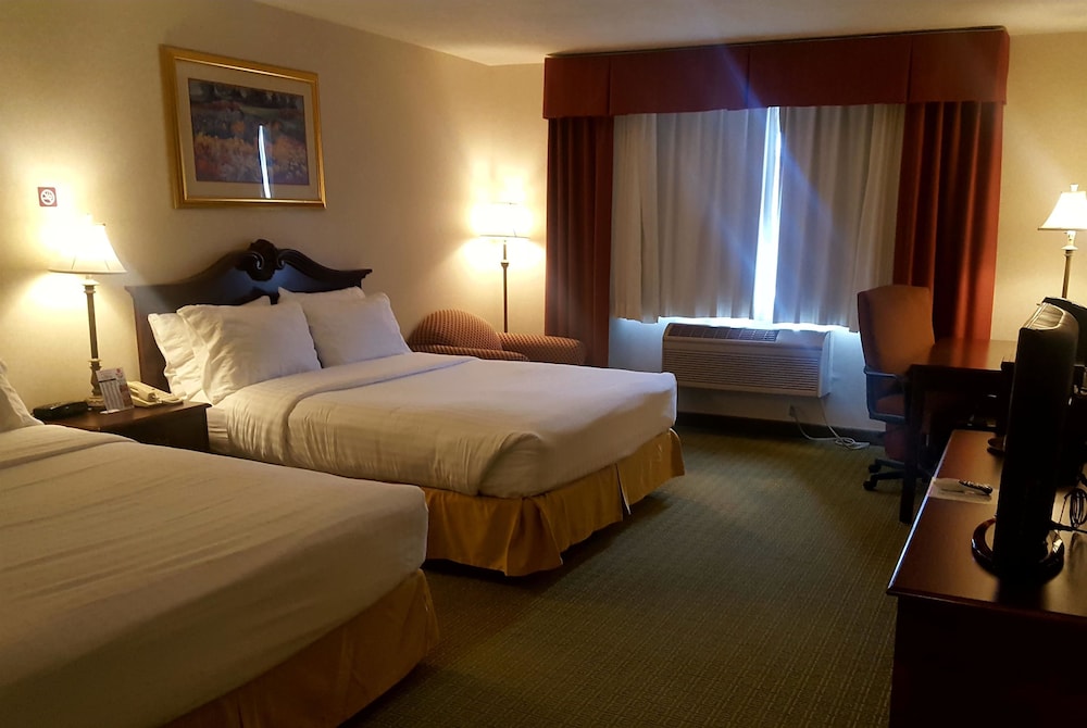 Room, 2 Queen Beds, Accessible, Non Smoking - Photo 1