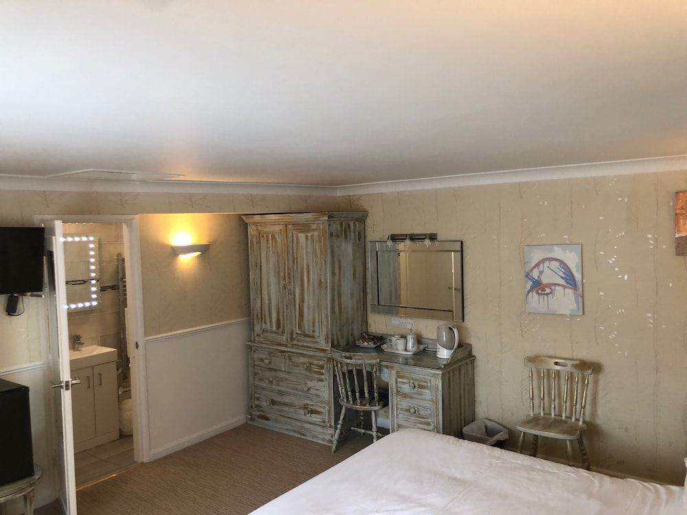 Double Room, Ensuite (King Size ) - Photo 6
