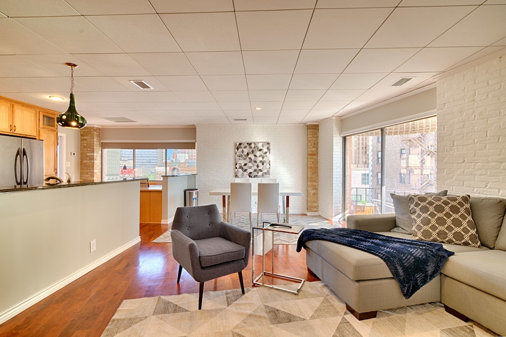 Apartment Suite - Photo 12