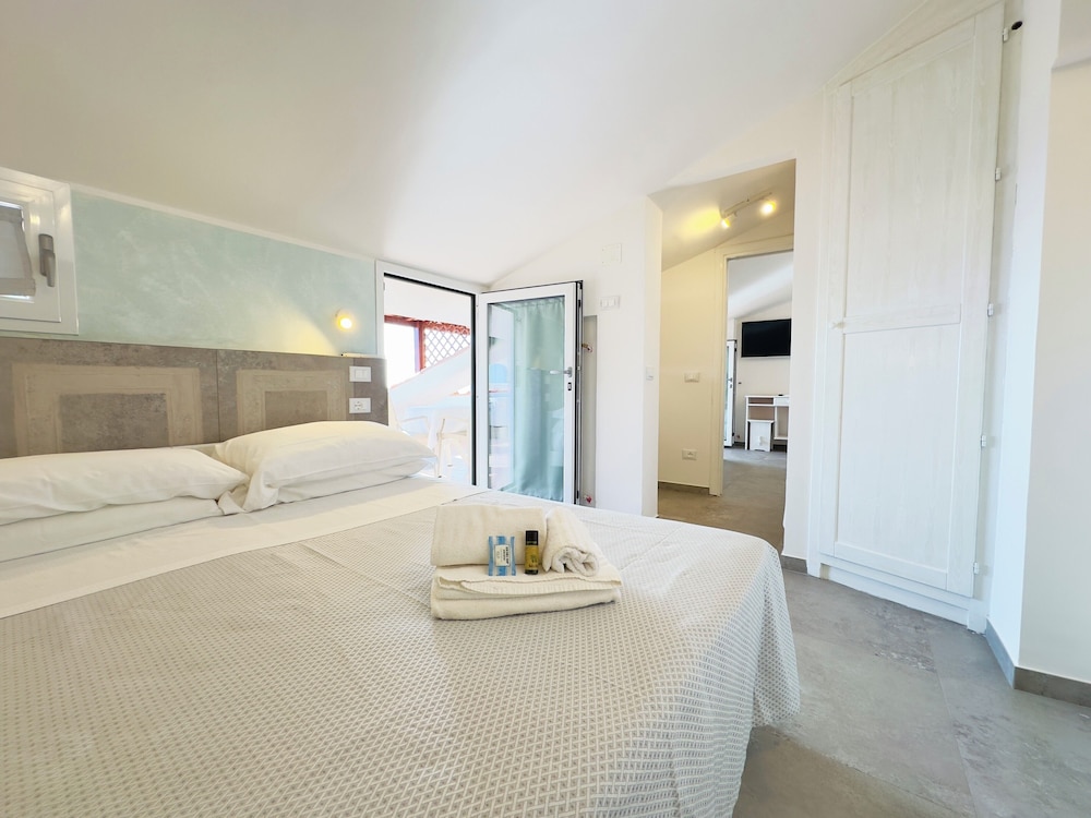 Panoramic Penthouse, Sea View (Mansard) photo 3