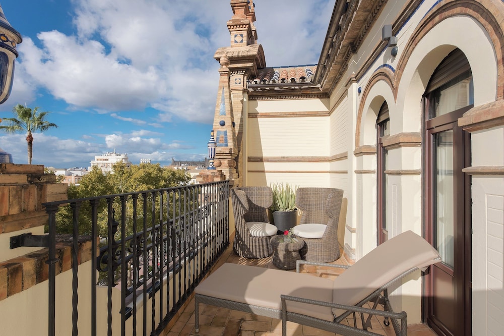 Grand Room, 2 Twin Beds, Terrace