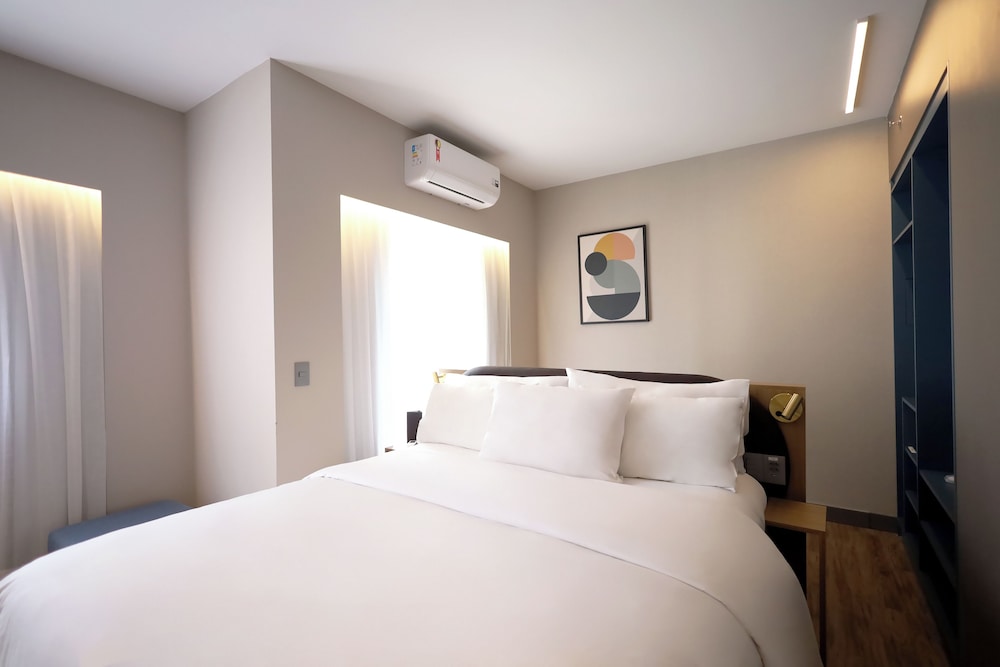 Business Suite, 1 Double Bed - Photo 2