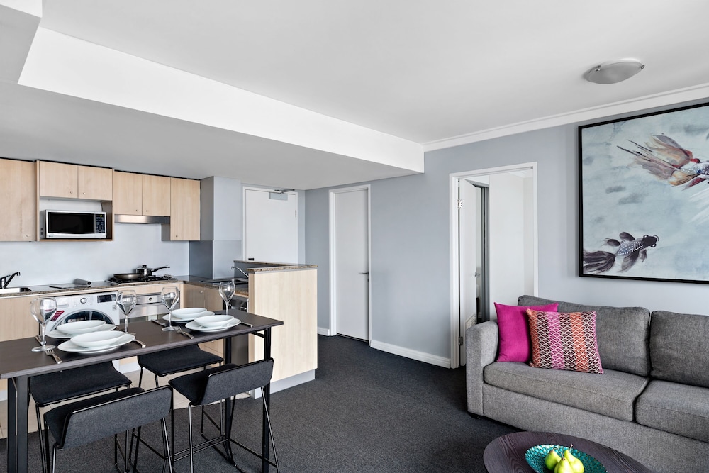 Apartment, 2 Bedrooms (Weekly Housekeeping) - Photo 7