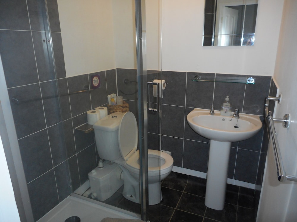 Standard Double Room, Ensuite - Photo 4