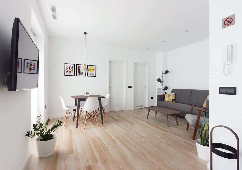 Apartamento, 1 habitación, balcón, vista a la ciudad