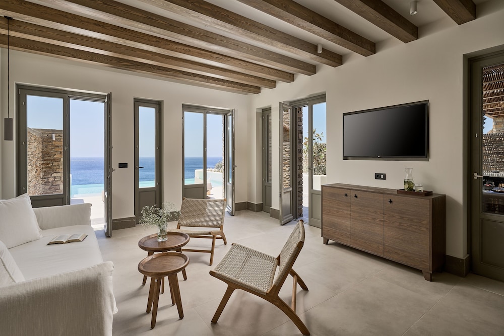 Grand Suite, 3 Bedrooms, Private Pool - Photo 19