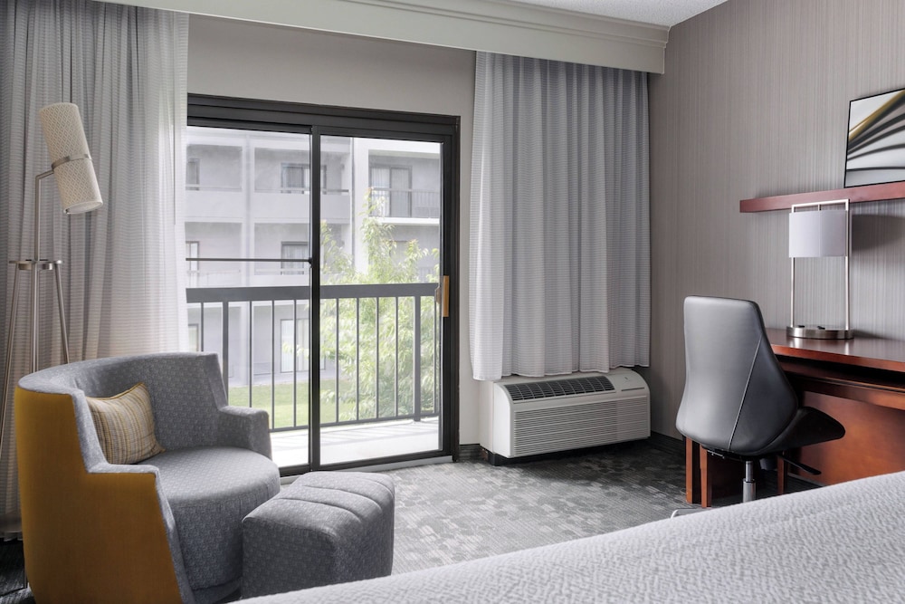 Suite, 1 Bedroom (Hearing Accessible)