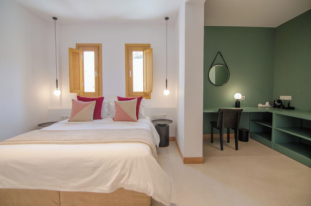 Luxury Suite - Photo 1