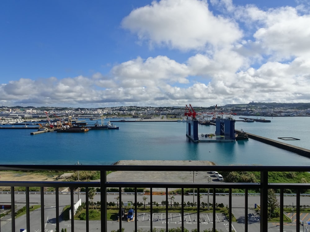 Deluxe Room, Harbor View - Photo 4
