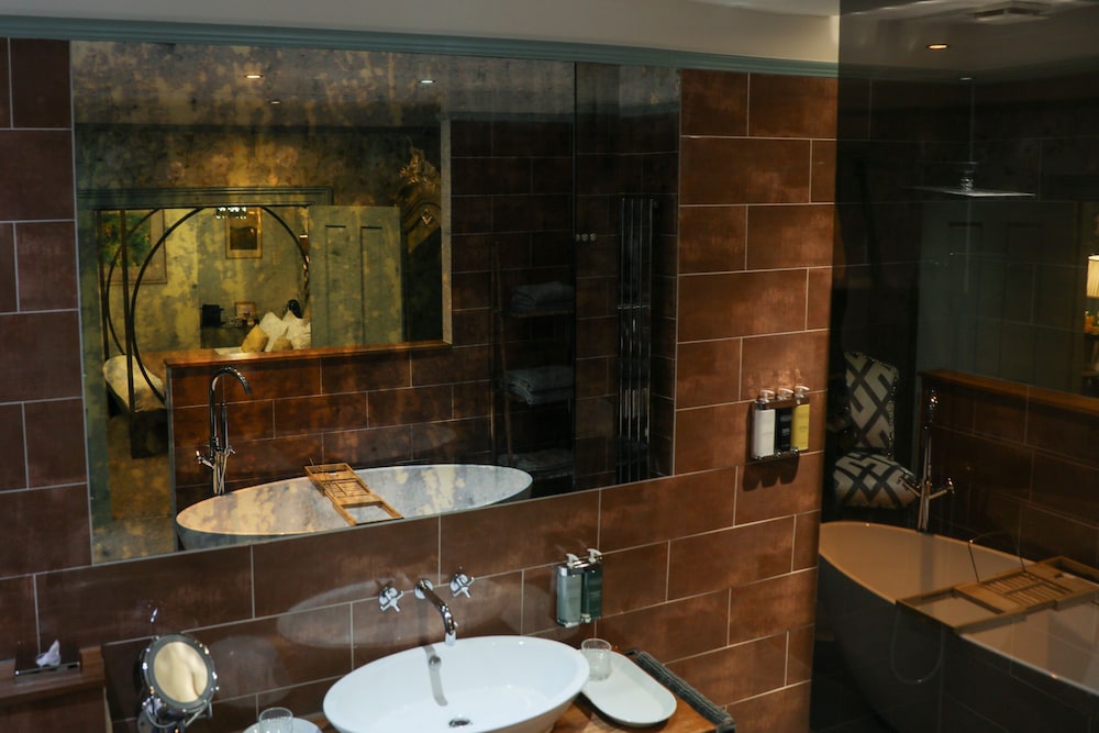 Deluxe Double Room, Ensuite (Room 2, No 8ight) photo 2