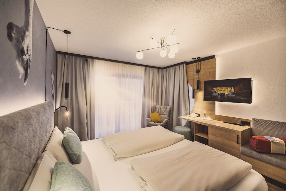 Double Room, Ensuite - Photo 2
