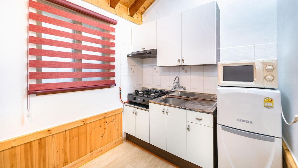 Basic Room, 1 Bedroom (102(PET)) - Photo 3