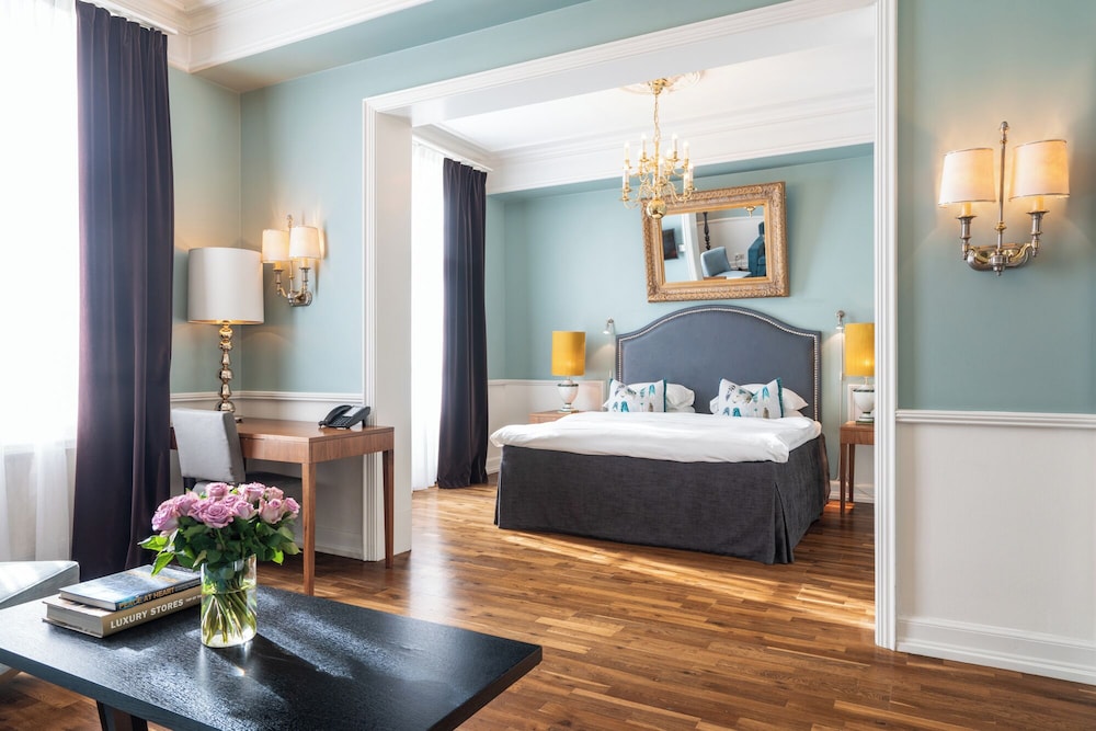 Junior Suite (With View) - Photo 1