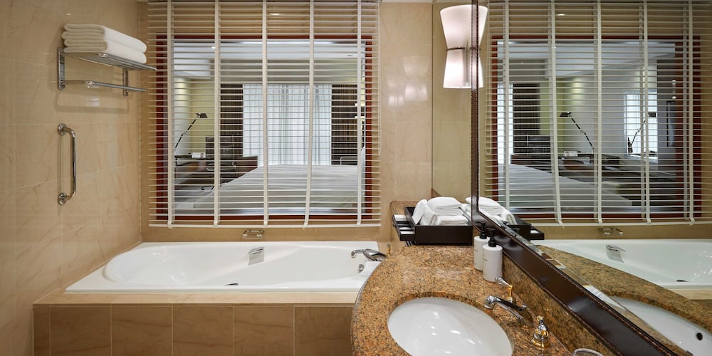 Premium Room, 2 Twin Beds, Club Lounge Access (Super Single)