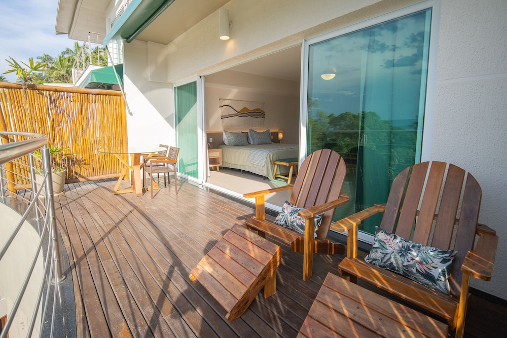 Premium Triple Room, Jetted Tub, Sea View