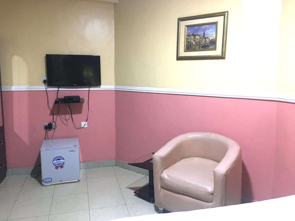 Executive Suite, Non Smoking - Photo 3