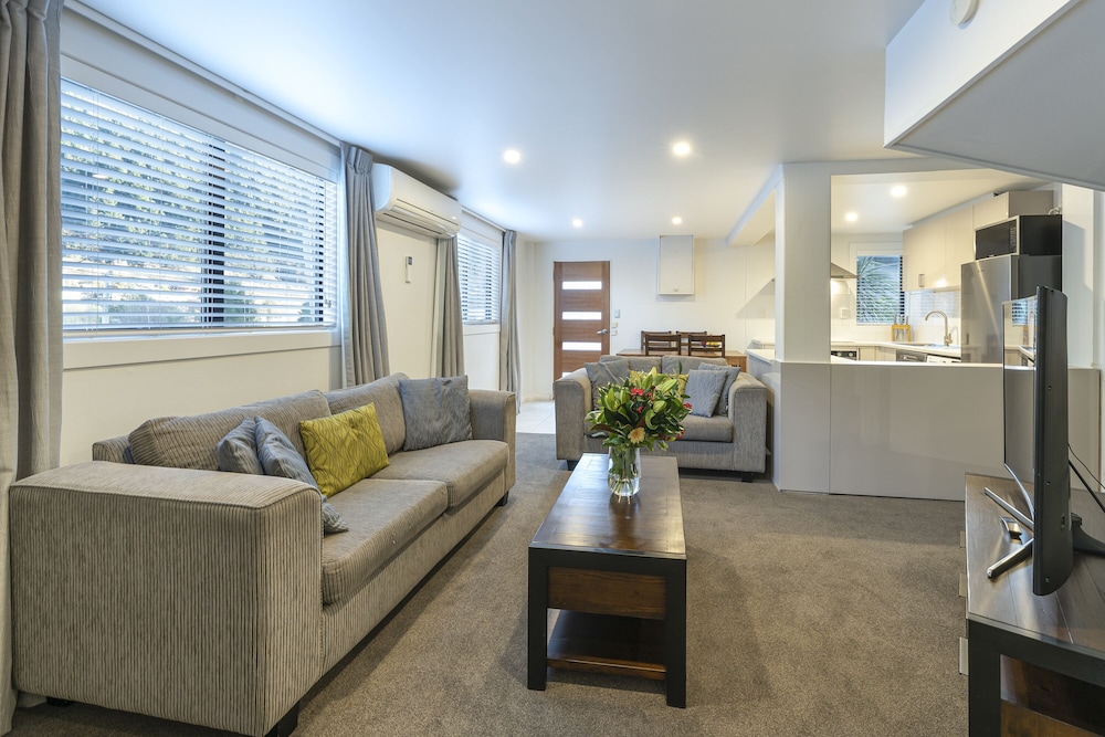 Large Two Bedroom Family Apartment photo 1