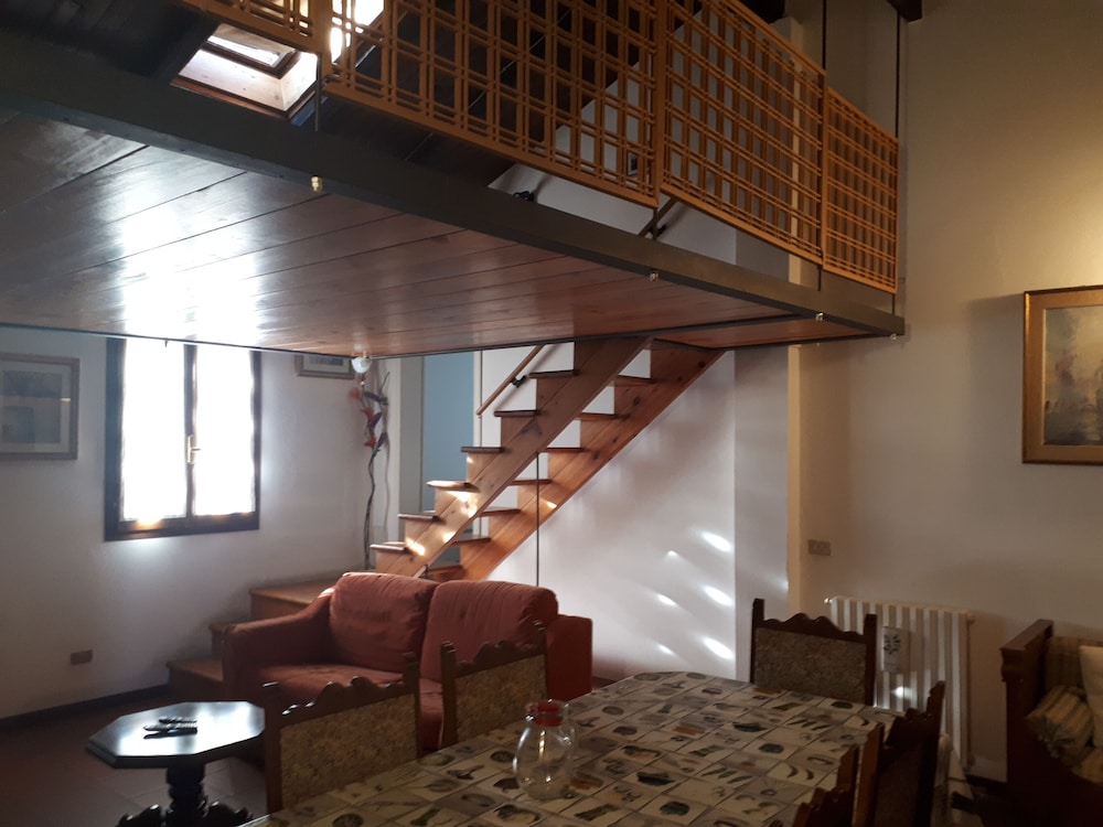 Family Apartment photo 2