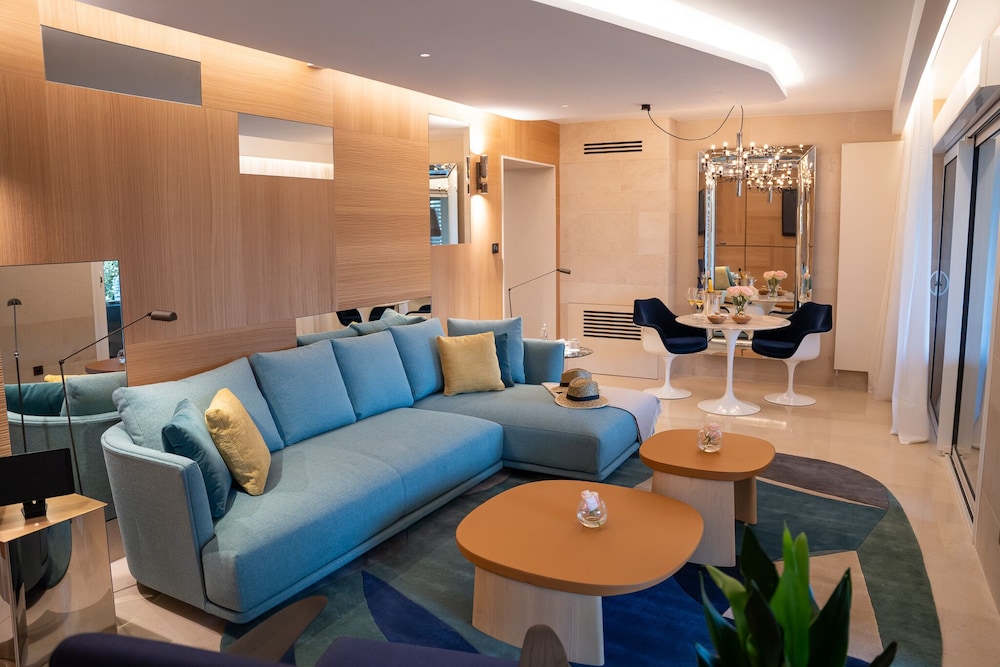 Suite avec Hammam, Terrasse et Jardin