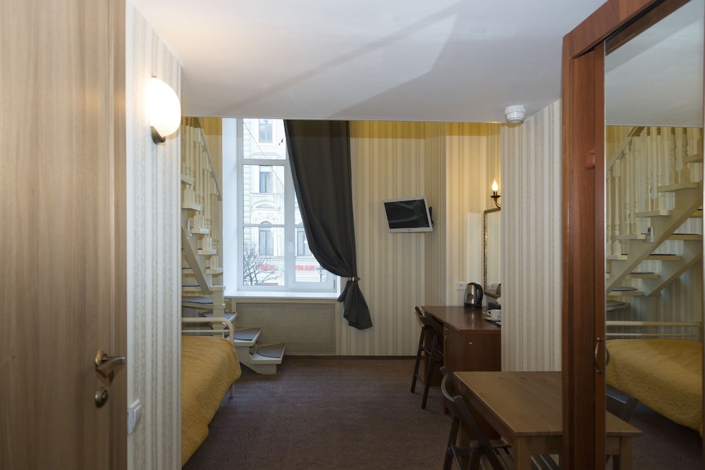 Triple Room, 3 Twin Beds, Non Smoking, City View photo 1