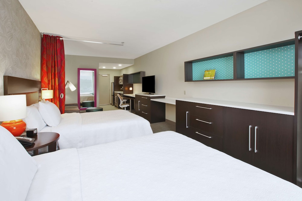 Studio, 2 Queen Beds, Accessible, Bathtub photo 2