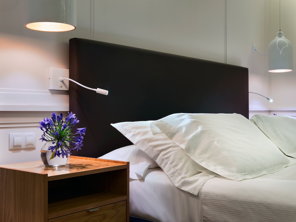 Double Room (3 adults)