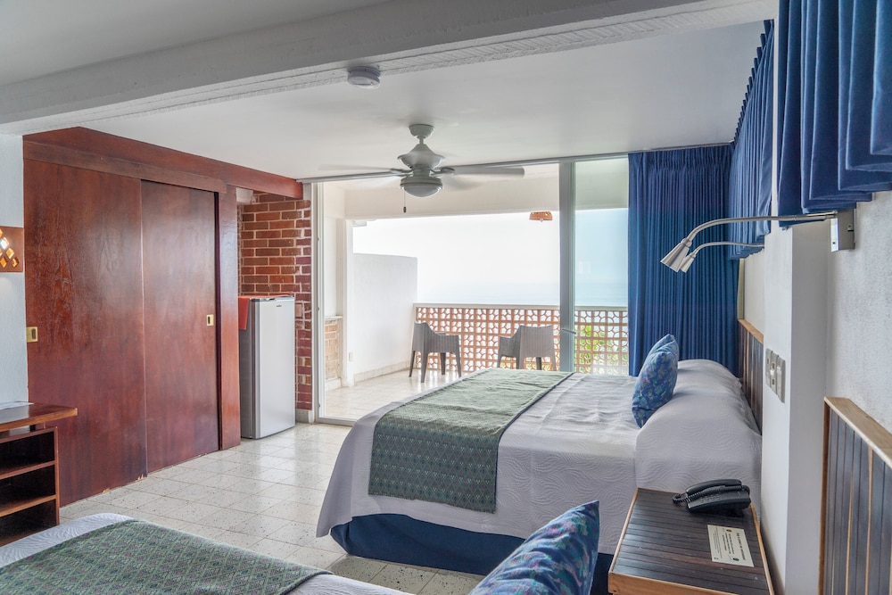 Superior Room, Ocean View - Photo 2