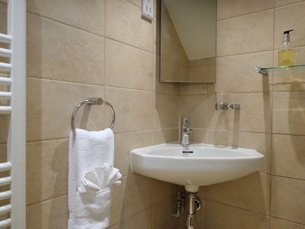 Classic Suite, Ensuite, Garden View photo 2