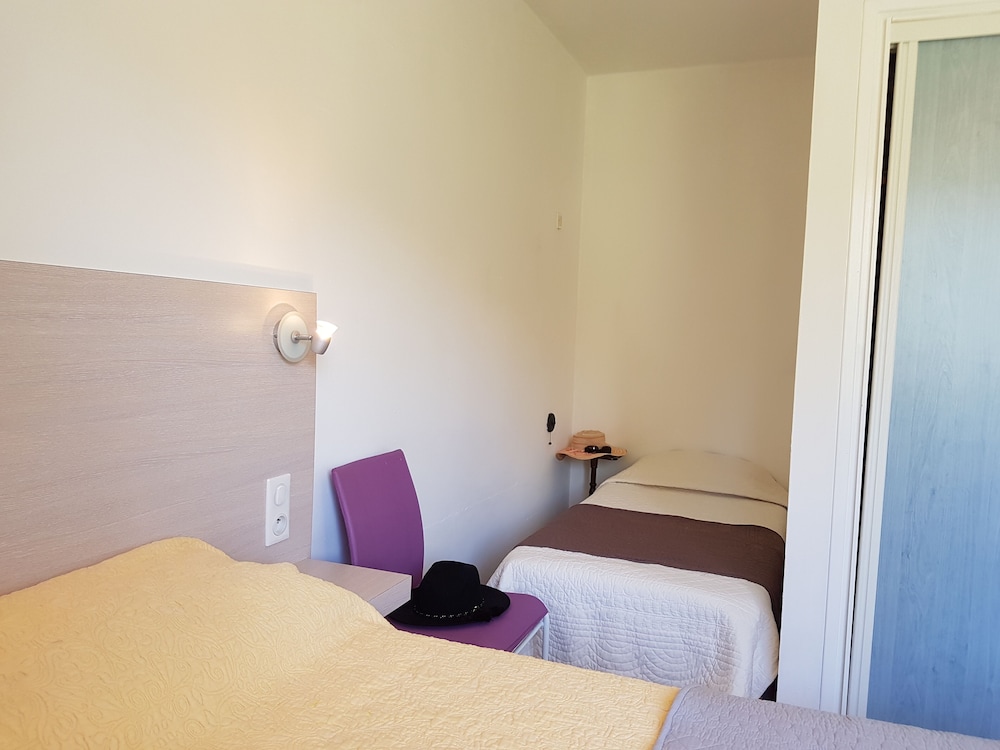 Quadruple Room, Garden View - Photo 1