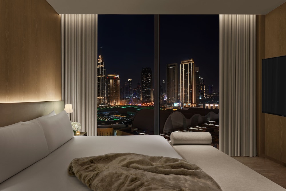 Superior Suite, 1 Bedroom, Balcony - Photo 6