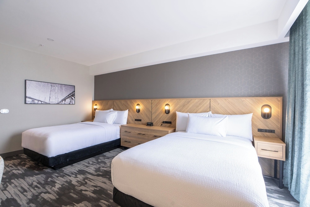 Standard Room, 2 Queen Beds, Kitchenette photo 2