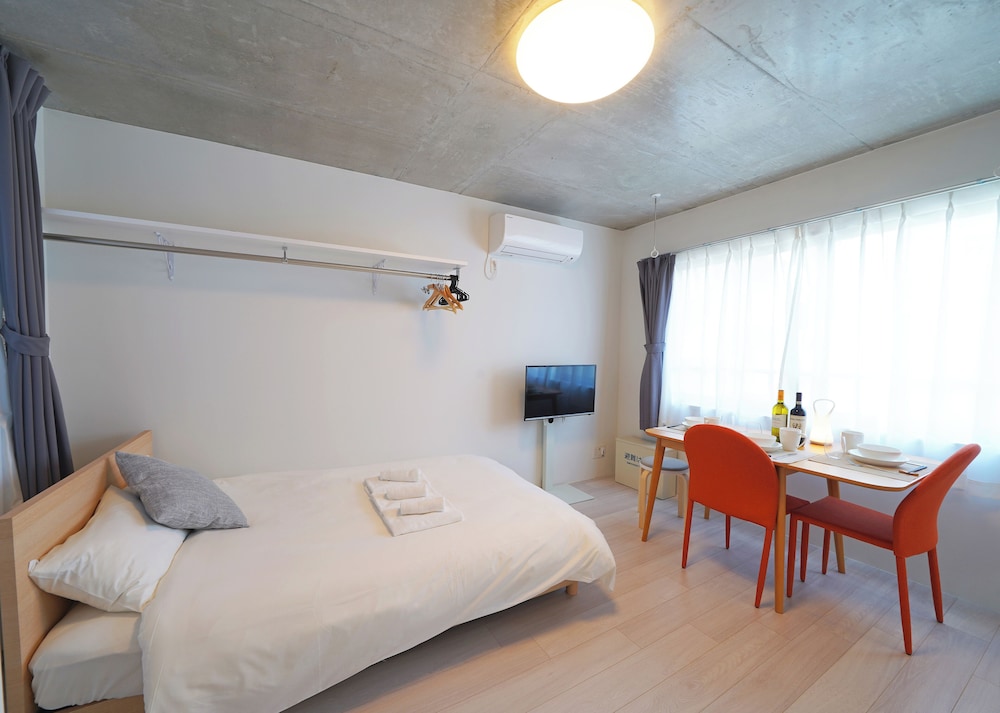 Standard Triple Room. Non Smoking (1-4F) photo 1
