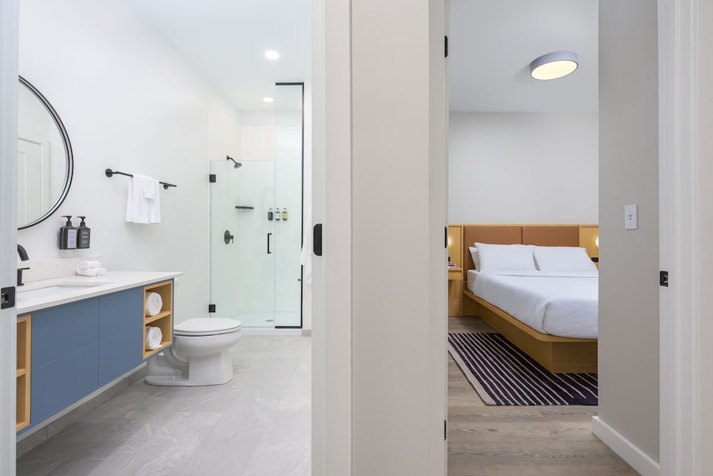 Standard Suite, 1 Bedroom photo 3