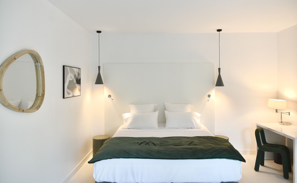 Chambre Standard Double ou avec lits jumeaux Chambre Standard Double ou avec lits jumeaux