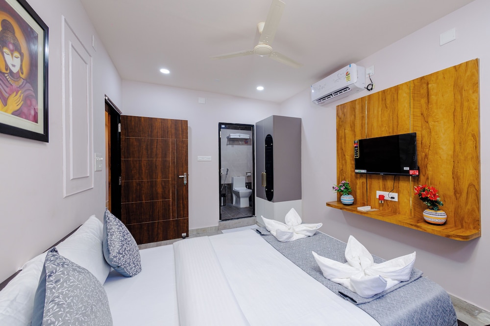 Deluxe Room, Non Smoking, City View