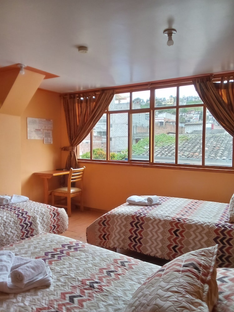 Traditional Triple Room, 3 Twin Beds photo 2