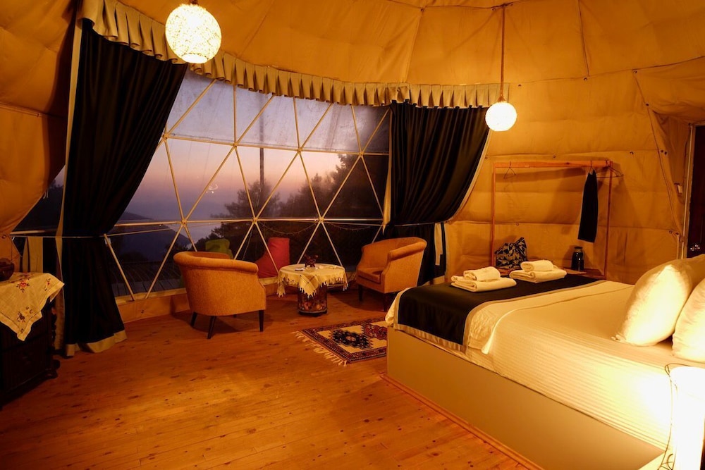 Honeymoon Double or Twin Room photo 2