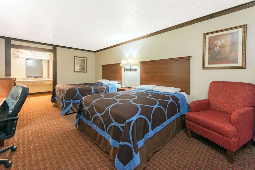 Room, Accessible photo 3