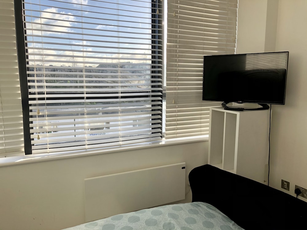 Apartment photo 2