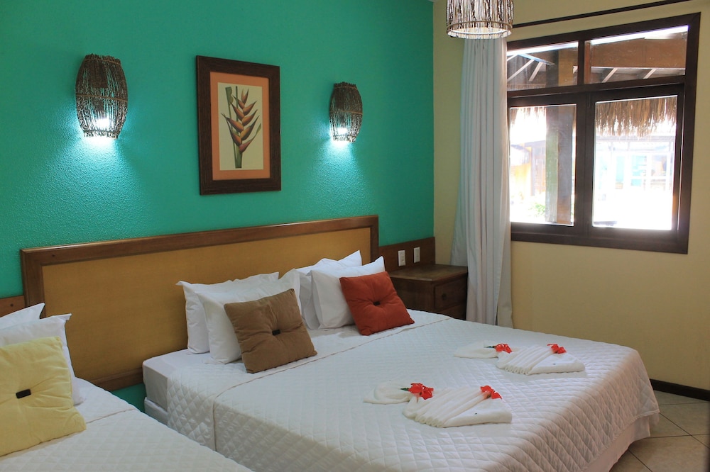 Standard Triple Room, Pool View photo 2